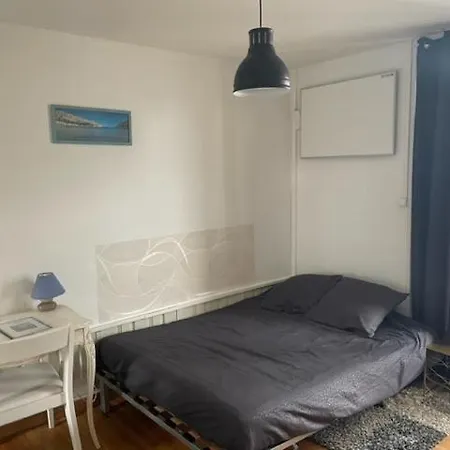 Studio Tout Confort Bien Situe Orléans Exterior foto